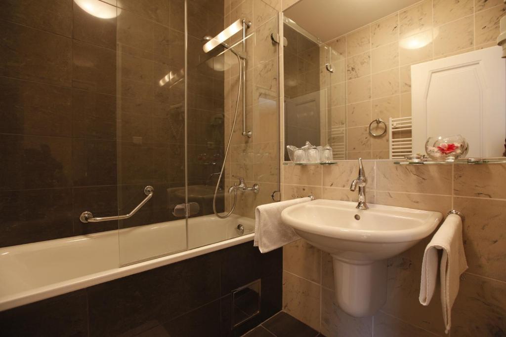 Hotel Sandor Pavillon Piest'any Bilik gambar