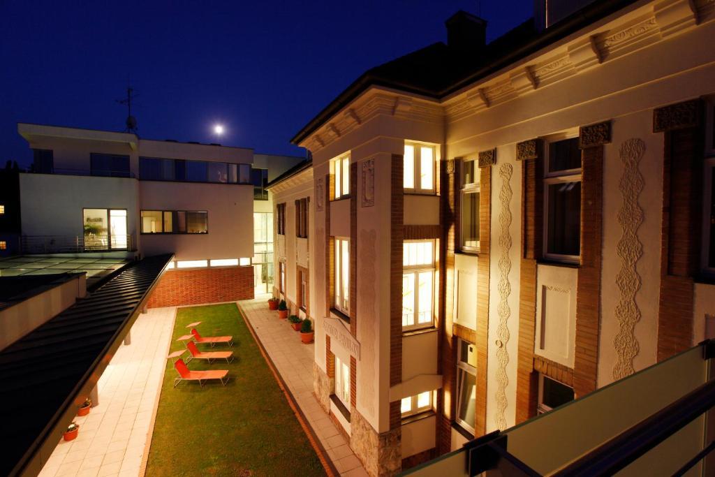 Hotel Sandor Pavillon Piest'any Luaran gambar