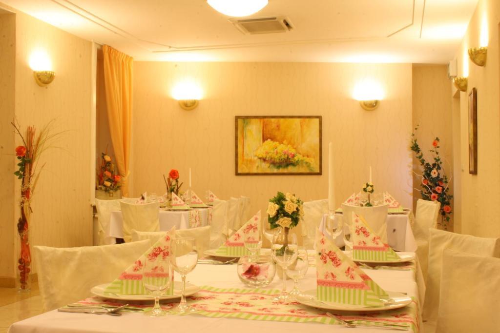 Hotel Sandor Pavillon Piest'any Luaran gambar