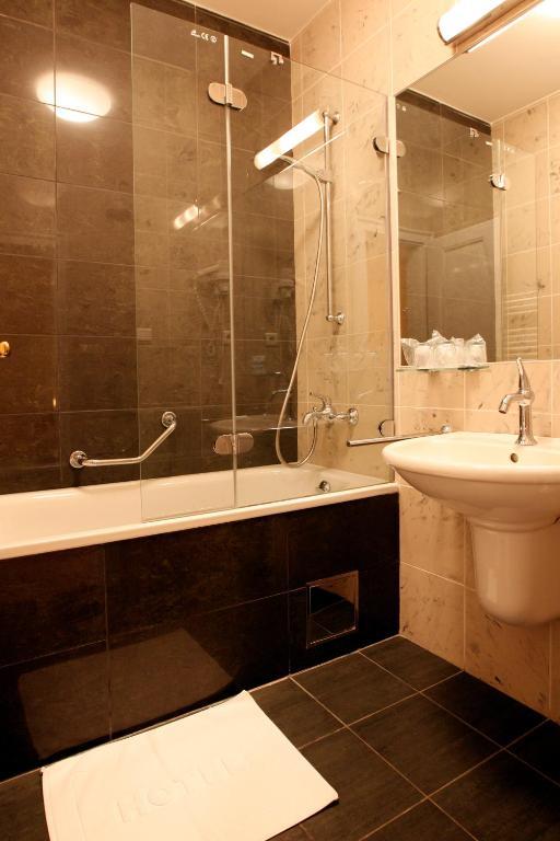 Hotel Sandor Pavillon Piest'any Luaran gambar