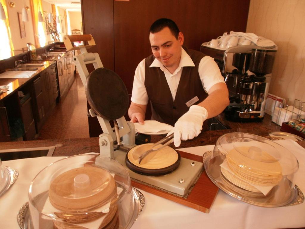Hotel Sandor Pavillon Piest'any Luaran gambar